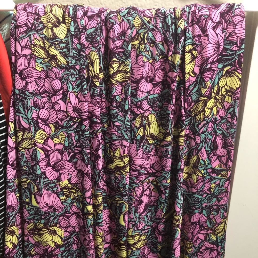 Lularoe floral Madison skirt xs euc